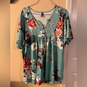New Allegrace top size 4x… great top for summer!